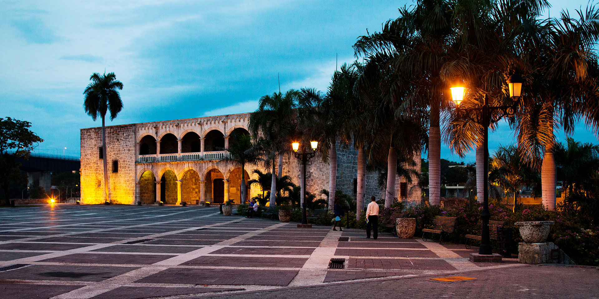 Dental tourism at OdontoArte Smile Center, Santo Domingo